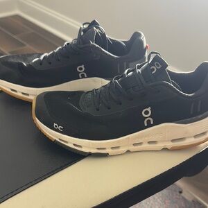 On Running Women’s Black Running Shoes